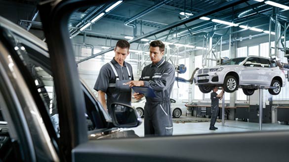 Autoryzowany serwis - profesjonalne naprawy BMW.